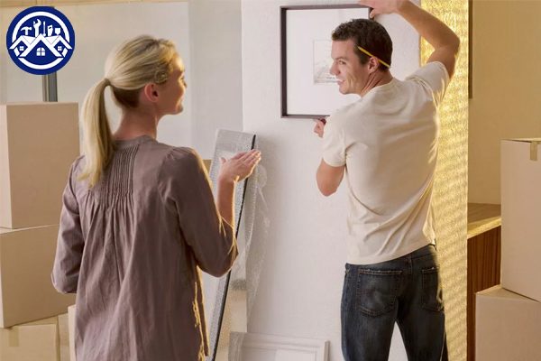 US-ME-Technical-Services-handyman-picture-hanging US-ME-Technical-Services-handyman-picture-hanging